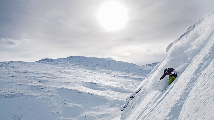 Riksgransen skigebied zweden skiresot heli-ski
